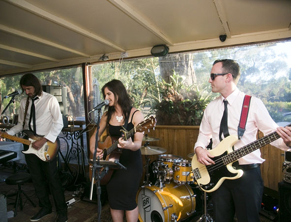 Melbourne Cover Band Smash Band - Entertainers - Live Band Hire